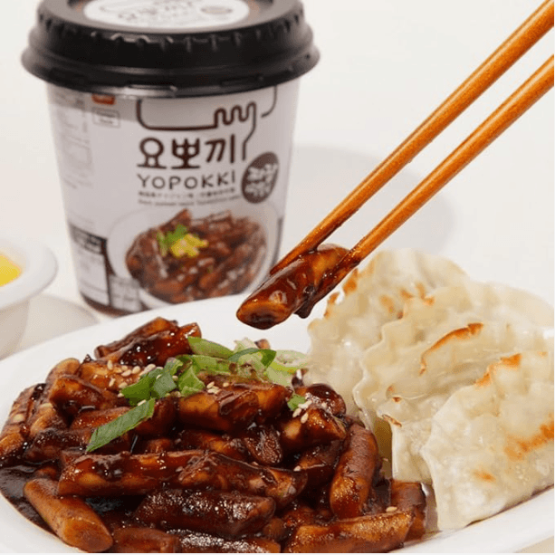 Jjajang Tteokbokki Cup — served